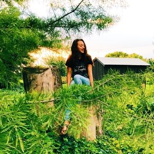 Meet your Posher, Rebekah